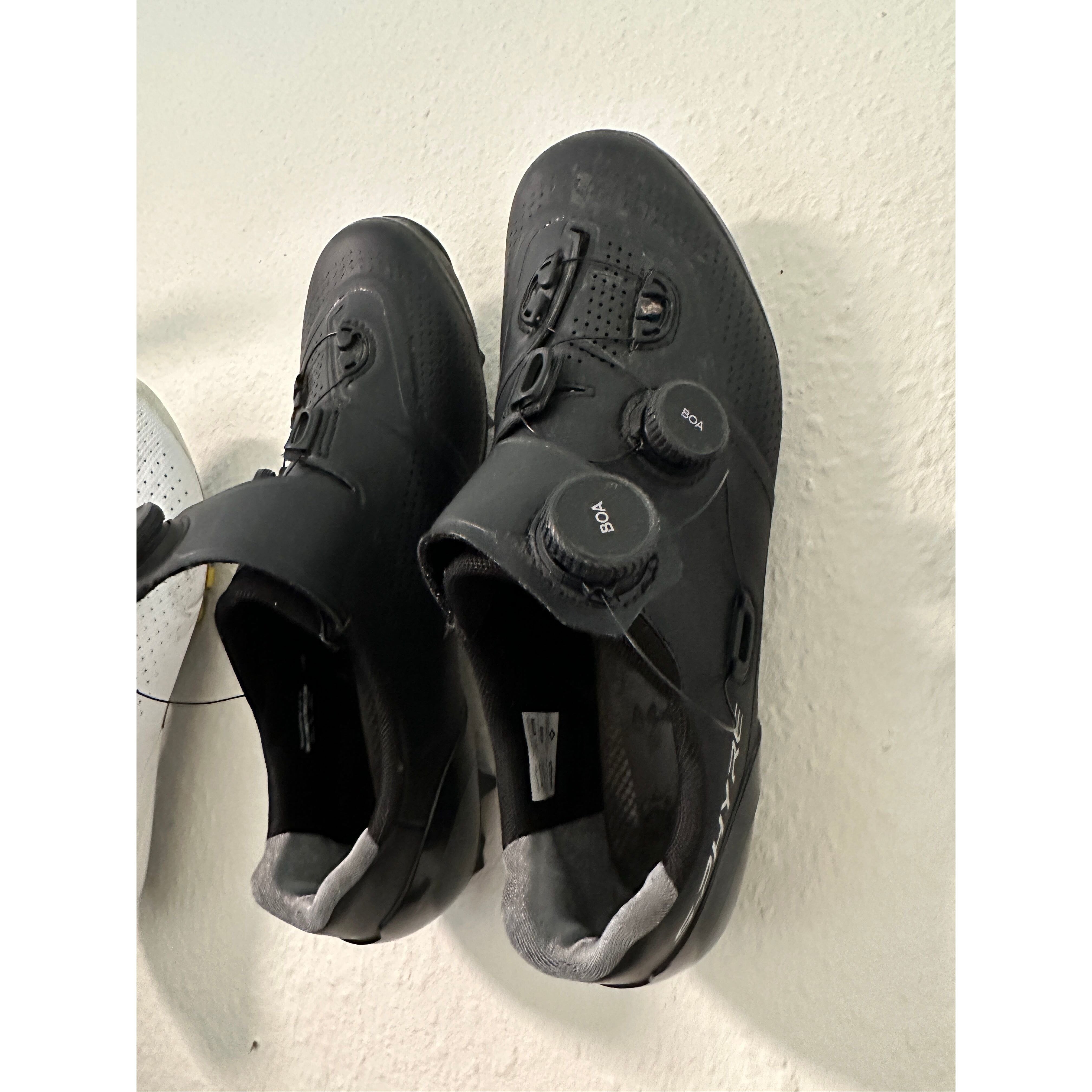 Shoe Wall mount